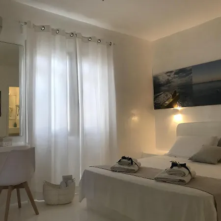 بيت ضيافة Mersini Schoinoussa